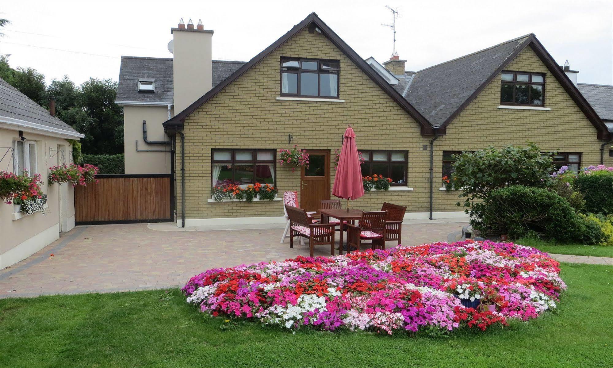 Heritage Accommodation Dundalk Exteriör bild